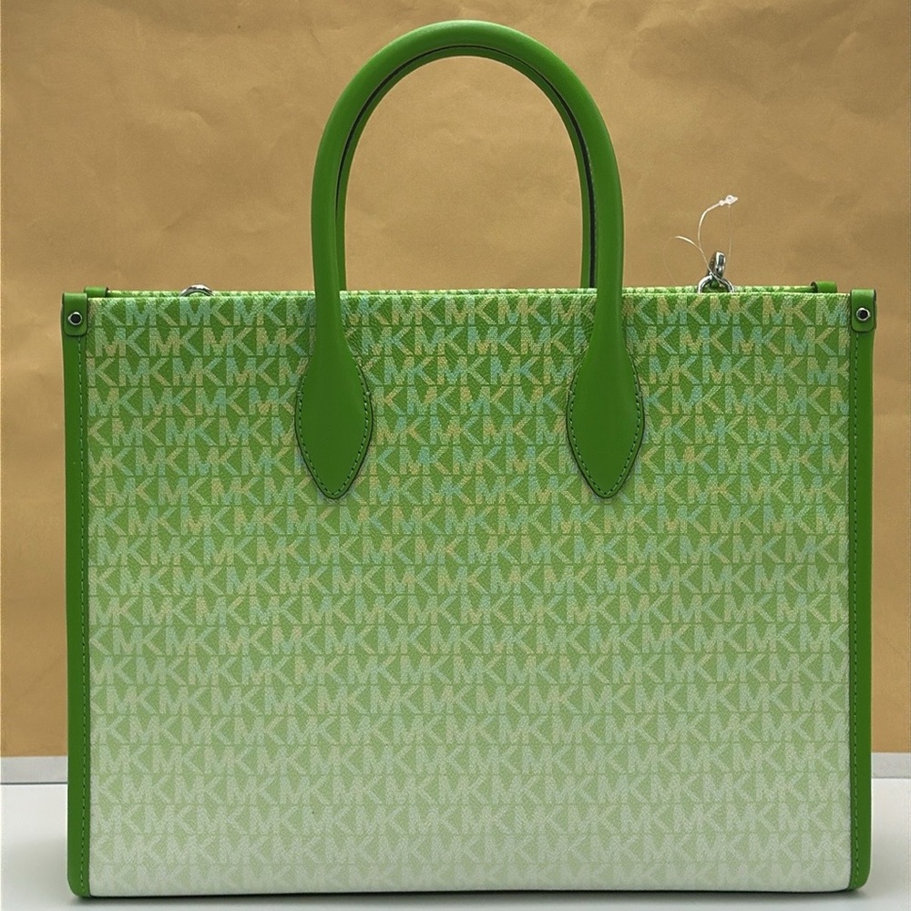 Michael Kors Mirella Medium Ombré Logo Tote Bag
Jungle Green
NWT - Picture 3 of 15